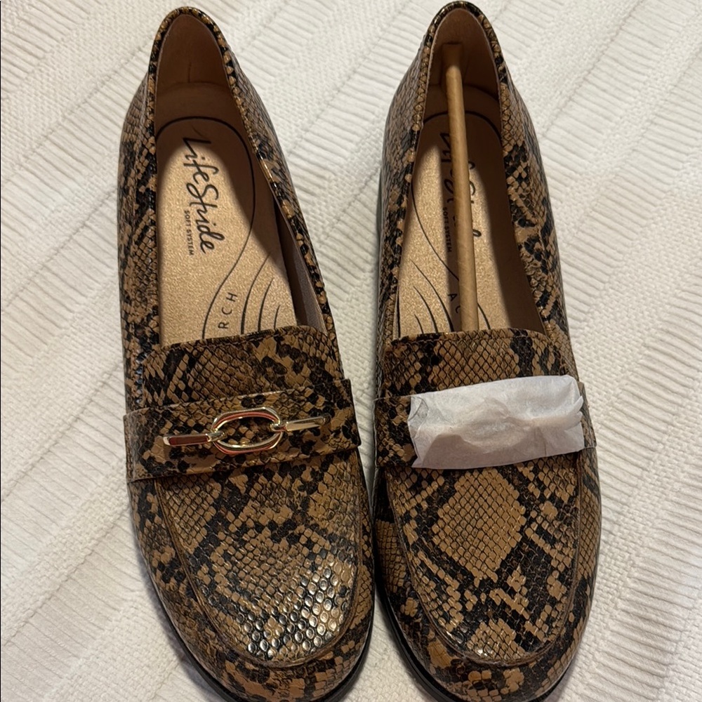 Life Stride Women's Brown Loafers